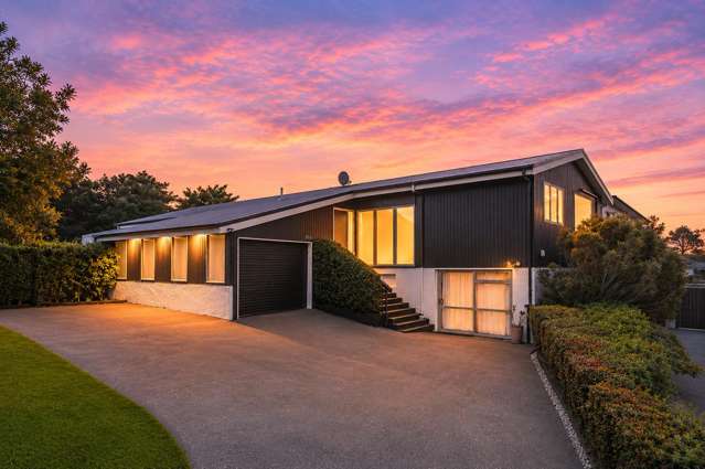 Owners Downsizing - Premium Living On 1,236m2