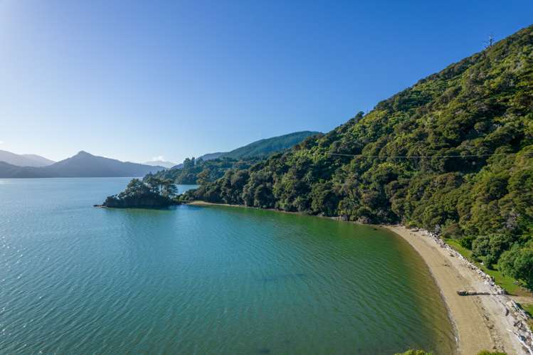 257 Moetapu Bay Road Anakiwa and Surrounds_13