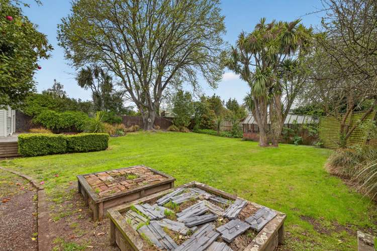 11 Woodville Street Edgeware_16