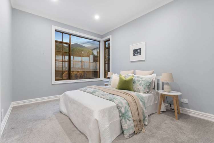 11 Almond Grove Greenhithe_17