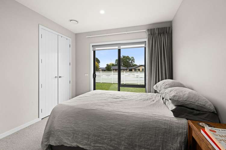 2 Willowbrook Place Clive_13
