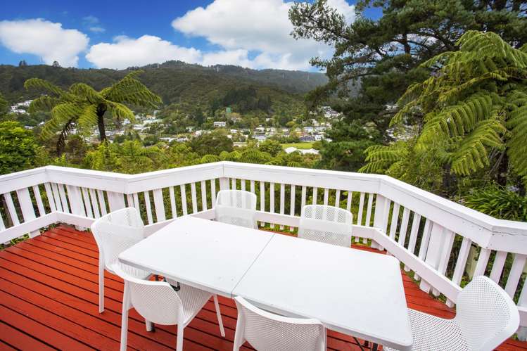 25 Clapham Grove Stokes Valley_15