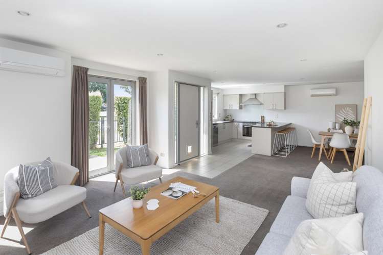 5/5 Yew Tree Lane Hillmorton_1