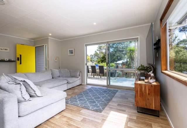 196 Glengarry Road Glen Eden_3