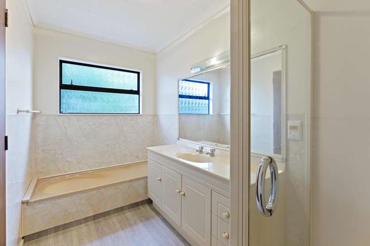 18 Cobb Place Otaki_15