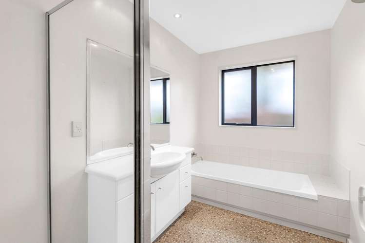 18 Vasari Grange Rolleston_15