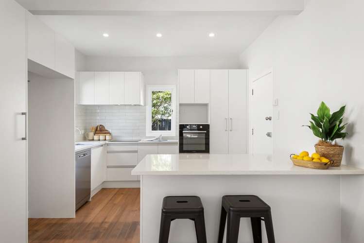 2/180 Lake Road Northcote_10