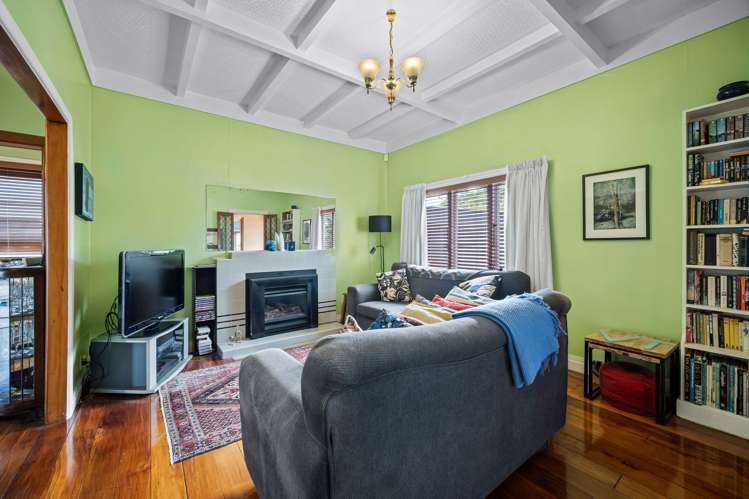 10 Riro Street Point Chevalier_6