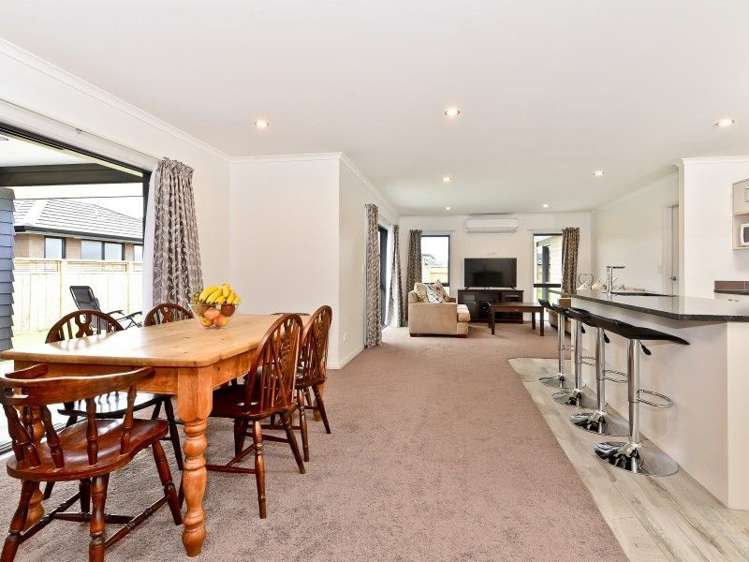 24 West Thompson Street Leamington_21