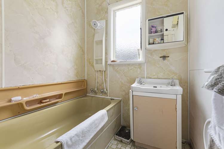 2 Hoyle Place New Plymouth Central_23