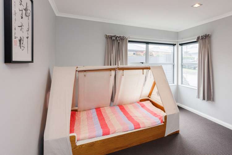 7 Galea Grove Kelvin Grove_15