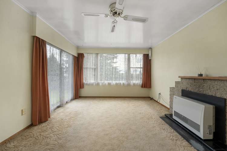 221 West Parkdale Street Tokoroa_14