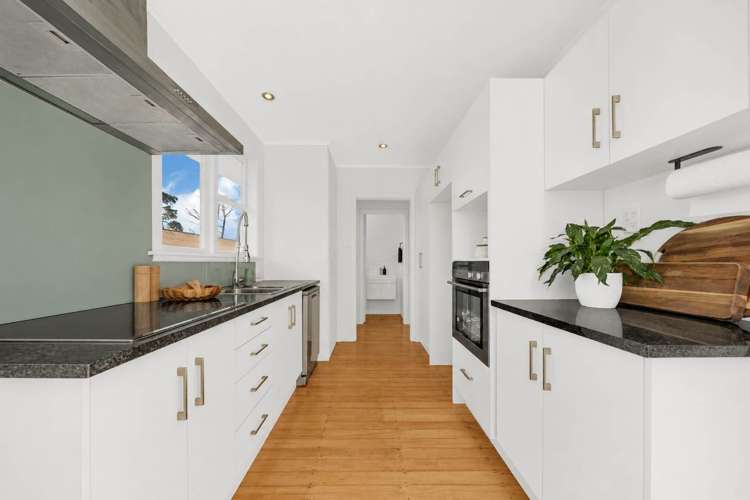 1602A Great North Road Waterview_10