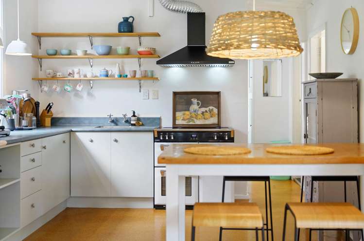 42 Field Way Waikanae Beach_9