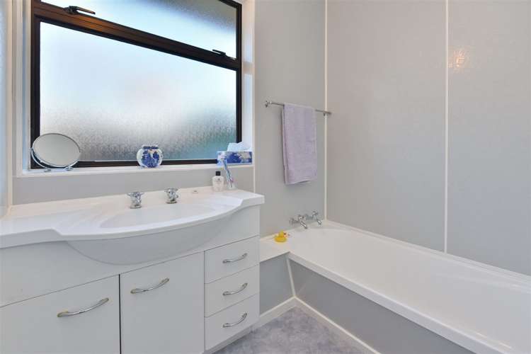 45 Bank Street Amberley_17