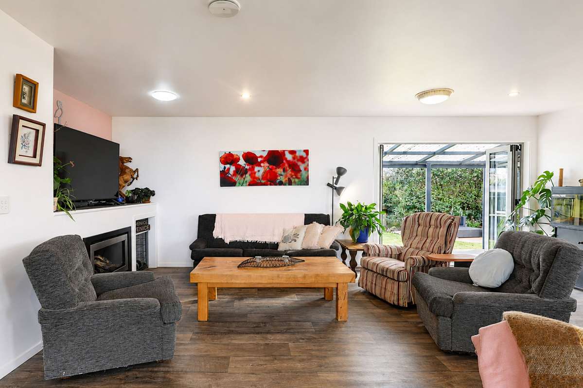 11 Egmont Road_2