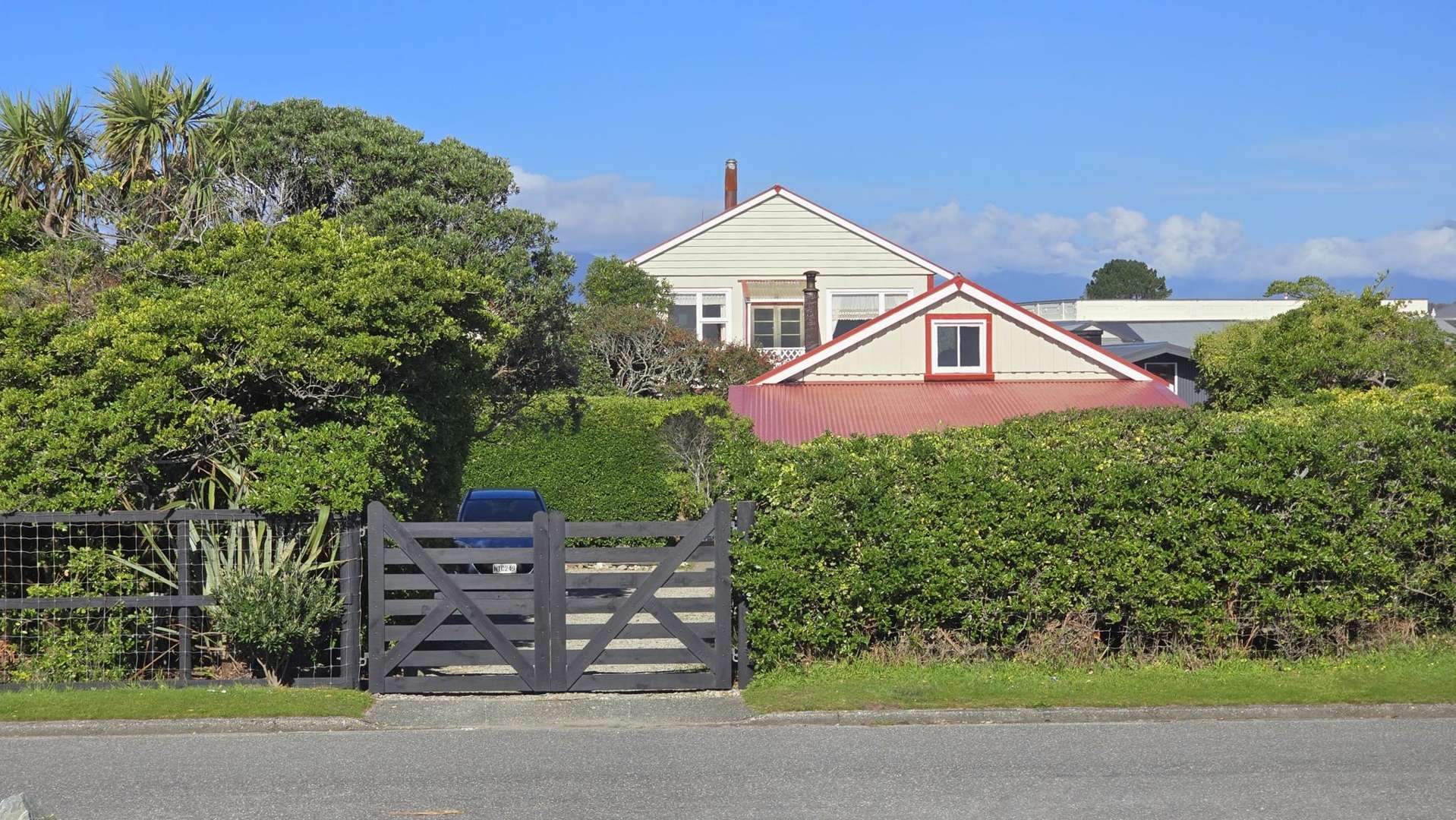 75 Revell Street Hokitika_0