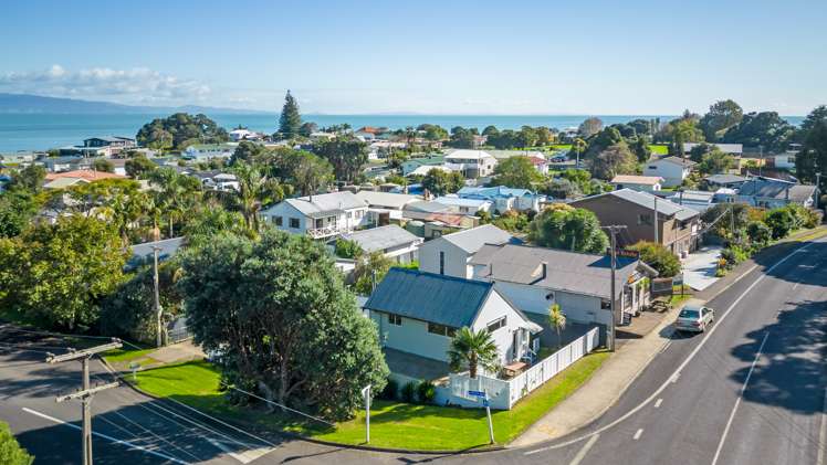 2 Aputa Avenue, Thames Coast Te Puru_27