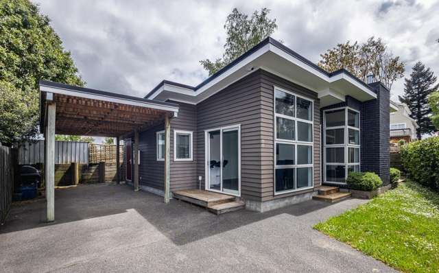 Low maintenance, private and practical!