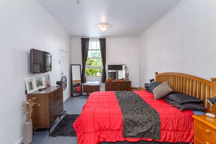 20 Memorial Square Carterton_40