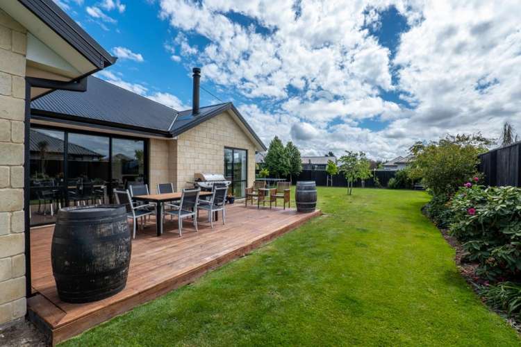 7 Coutts Lane West Melton_22