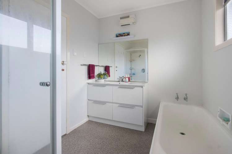 122 Parry Palm Avenue Waihi_9