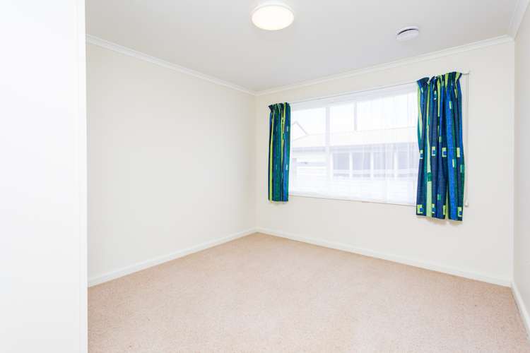 90 Racecourse Road Sockburn_11