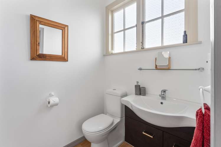 1 Eruini Street Waikanae Beach_17