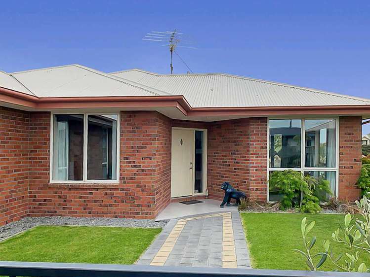 6 Halston Close Huntingdon_13
