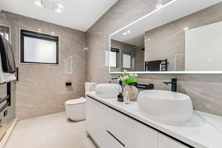 19 Southridge Road Flat Bush_10