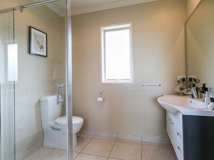 3 Inglis Place Mahora_13