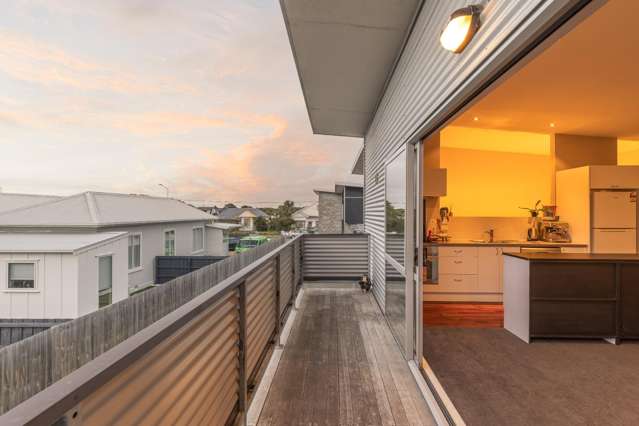 2 bed with double garage