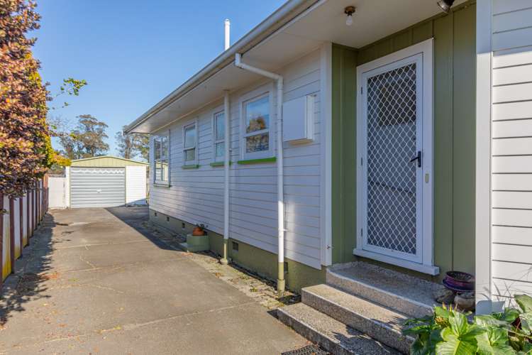 549 Lowe Street Camberley_10