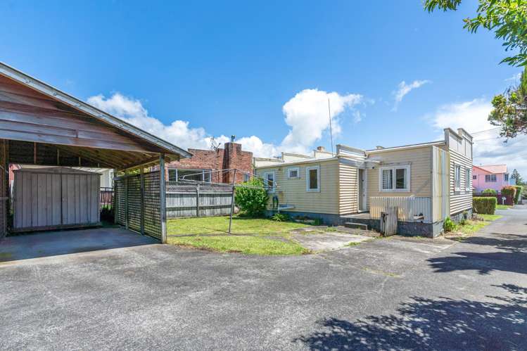 6 Staveley Avenue Mt Roskill_6