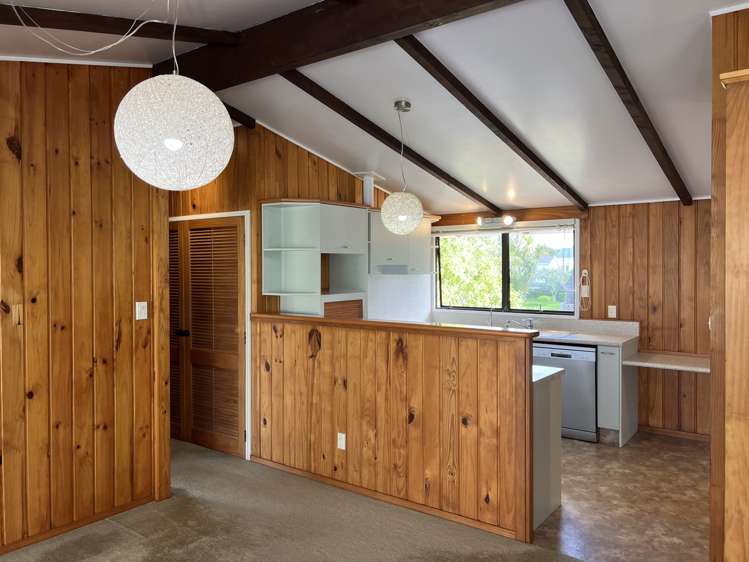 60a Beach Road Mellons Bay_26