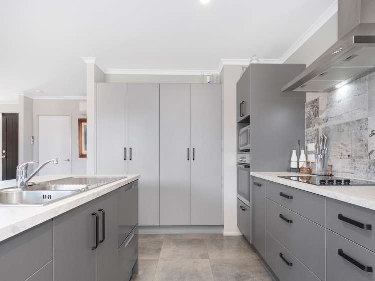 8 Te Ranga Memorial Drive Pyes Pa_5