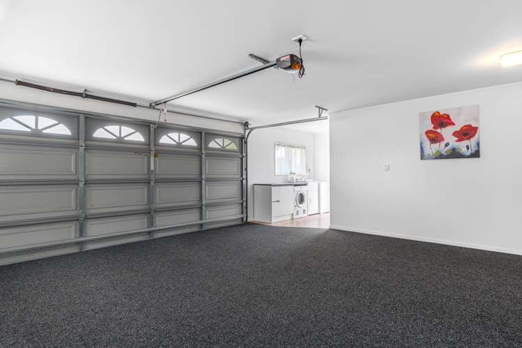 49 Mahonia Place Pyes Pa_21