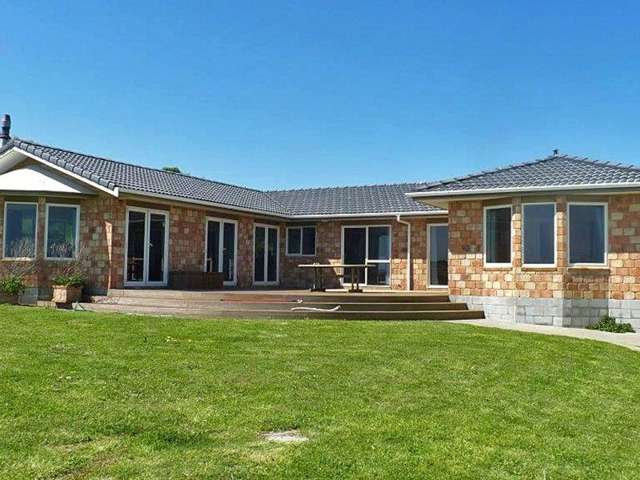 282 Tai Road Opunake_2