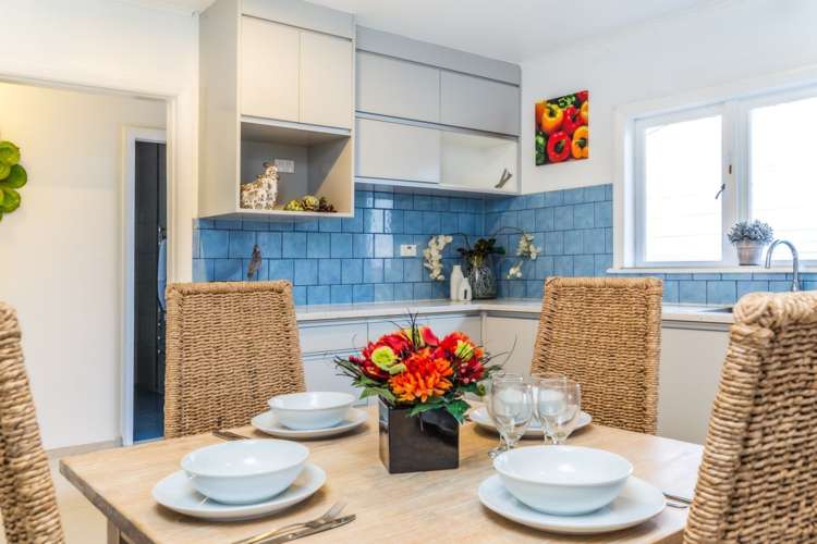 165 Edmonton Road Te Atatu South_15