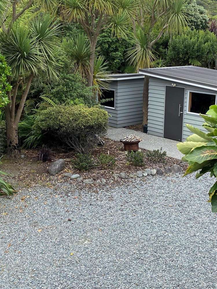 4 Karoro Place Karoro_24