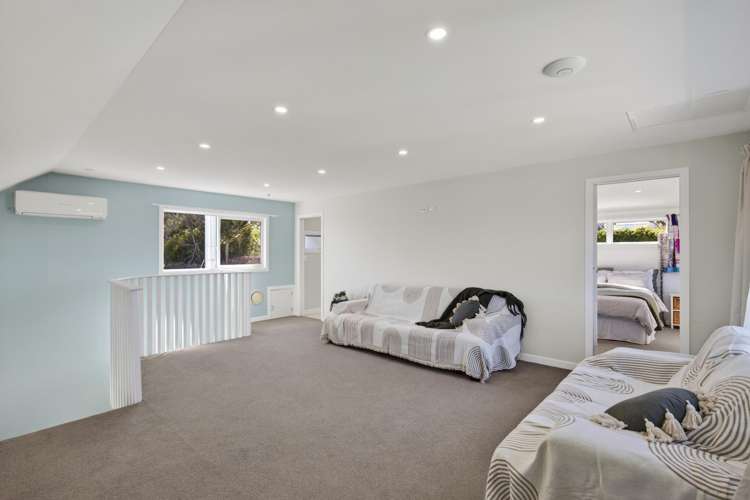 8 York Crescent Westown_17
