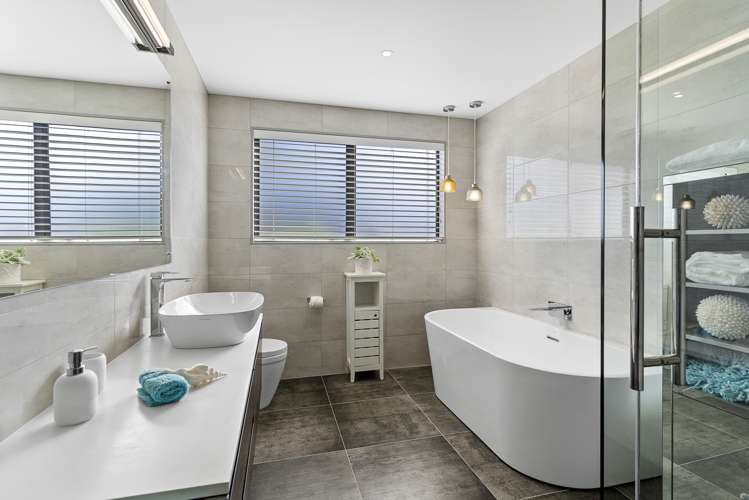 63 Eighth View Avenue Beachlands_19