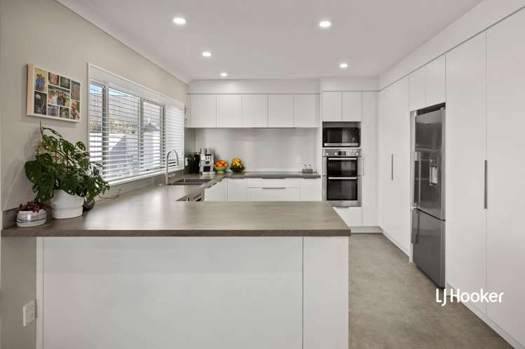 1 Island Vista Athenree_8