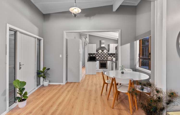 48 Campbell Avenue_1