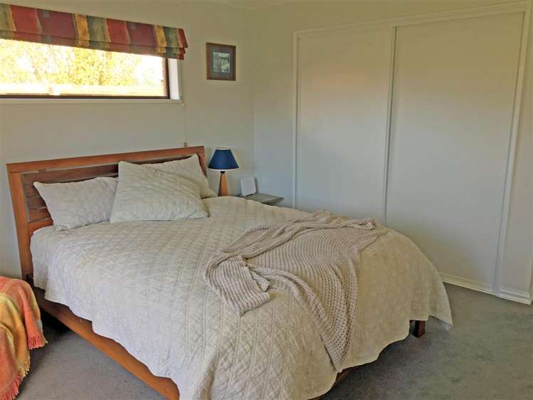 2/84 Memorial Avenue Ilam_9