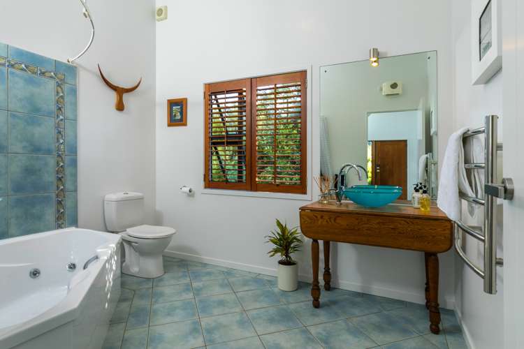 229 Oaia Road Muriwai_16