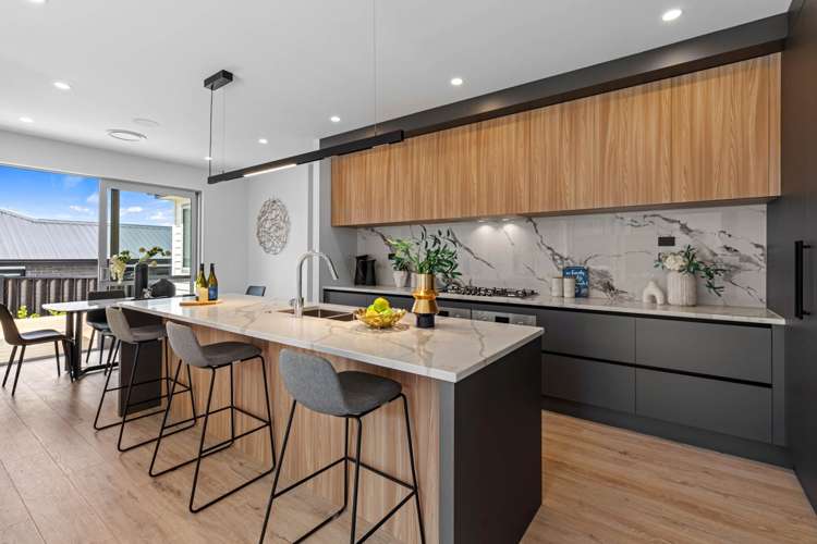 102 Waiwai Drive Wainui_1