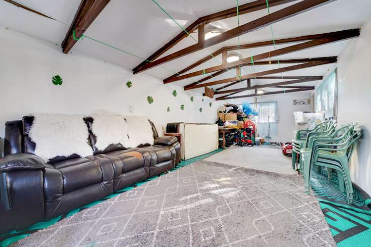 1b Bamboo Grove Kelston_11