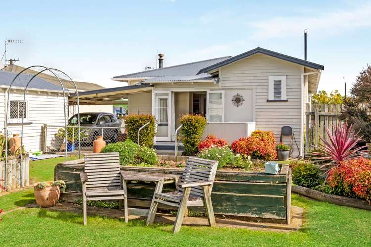 69 Gordon Street Dannevirke_17