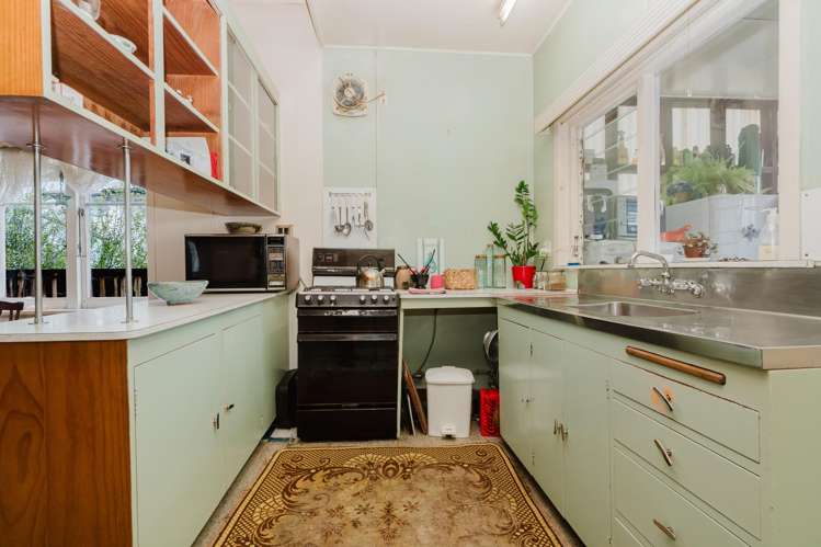 26 Argyle Street Hamilton East_11